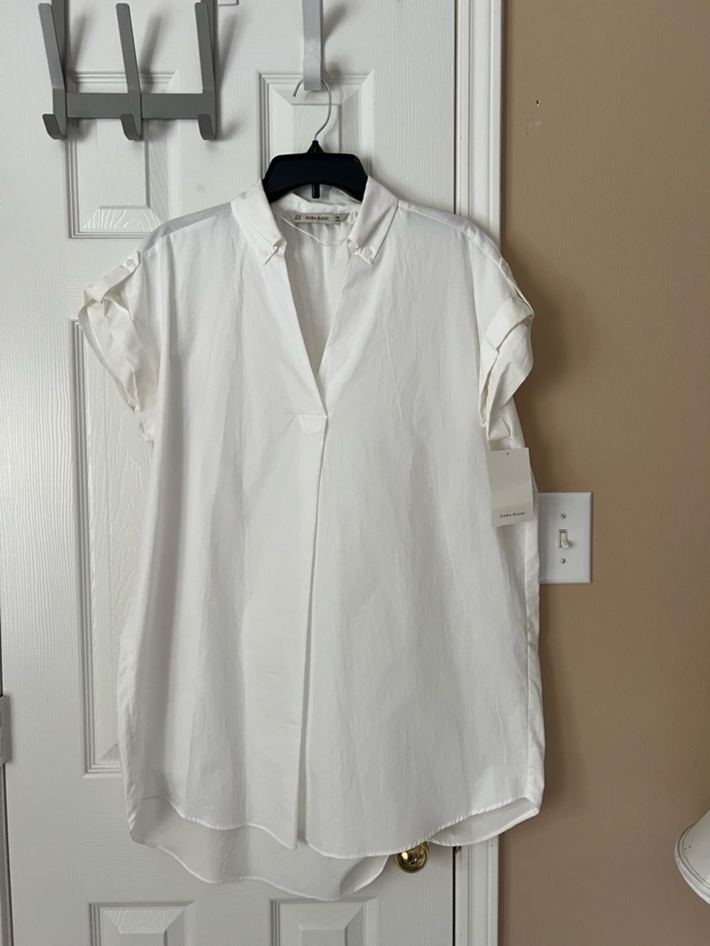 Zara Basic White Popover Short Sleeve Shirt